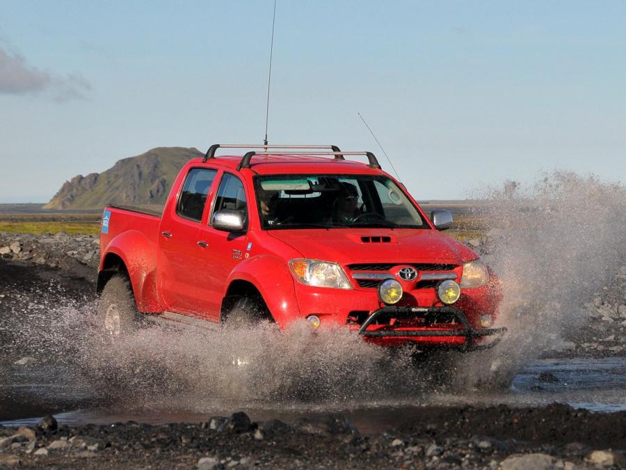  Toyota Hilux Invincible AT38 Arctic Trucks 2007 года  (фото 7 из 26)